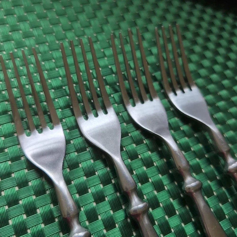 Hampton Silversmiths BISTRO SATIN Dinner Forks Set Lot of 4 Stainless 18/0 Vtg